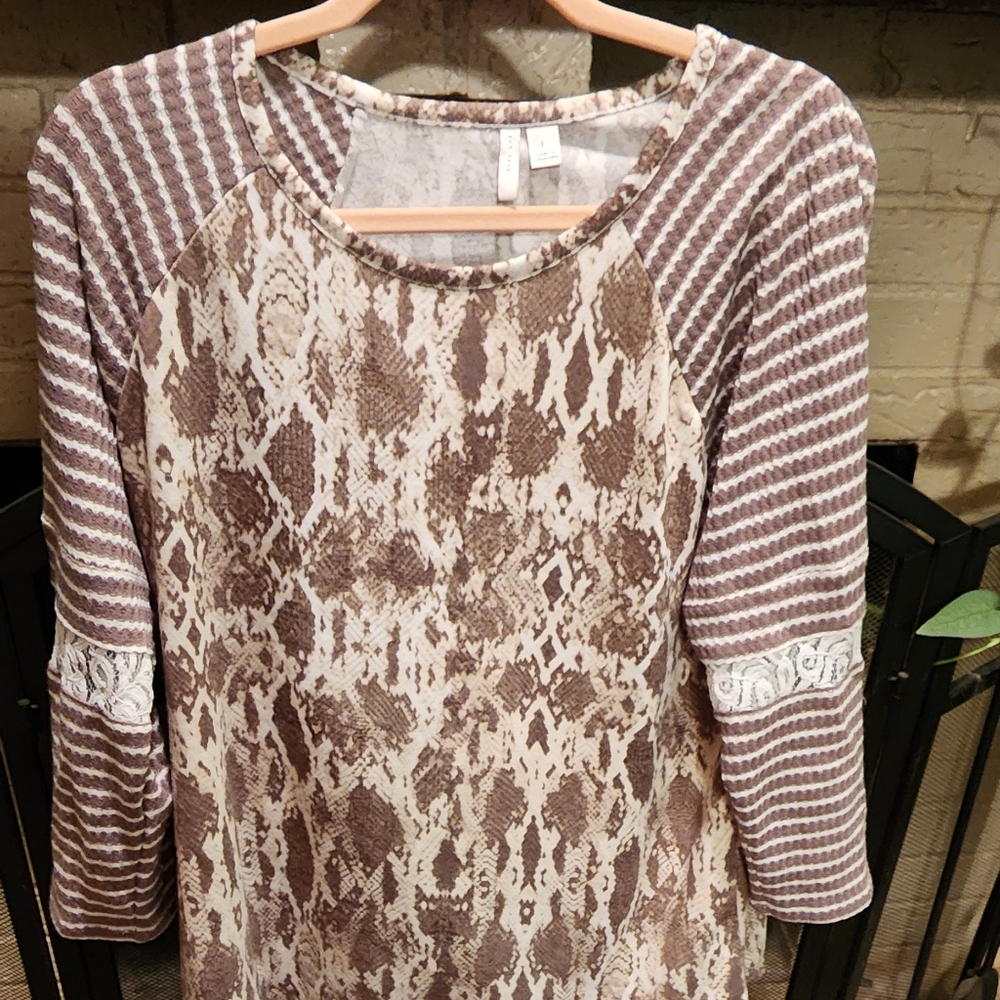 Large decorative top